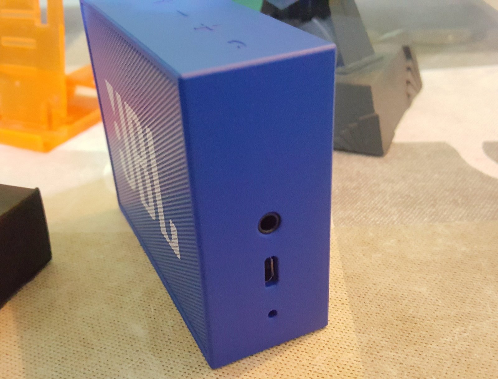jbl go bluetooth speaker